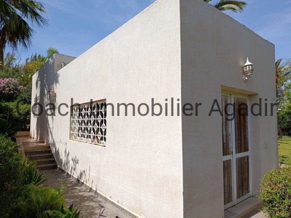 ILLIGH : VASTE VILLA SUR PARCELLE 1500M² PISCINE, VUE MER