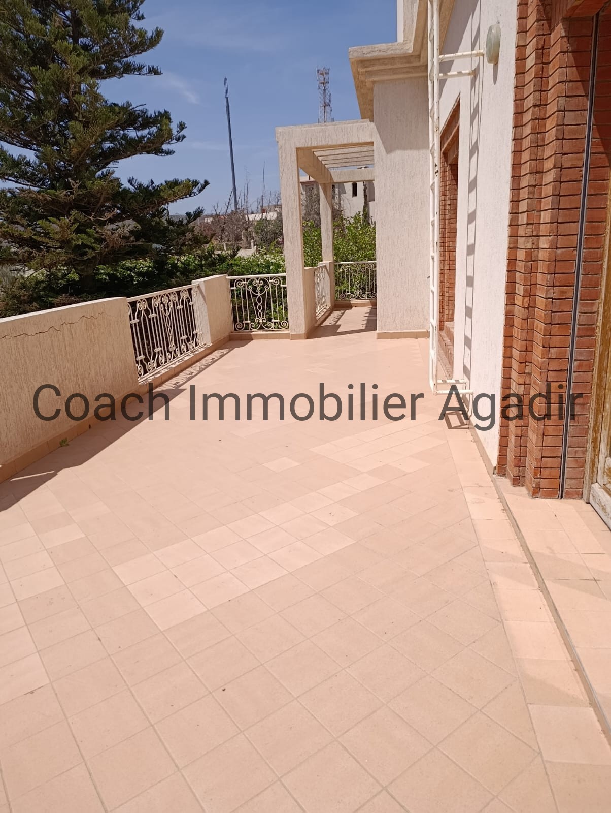 IMG-20260528-WA0035 ILLIGH : VASTE VILLA SUR PARCELLE 1500M² PISCINE, VUE MER