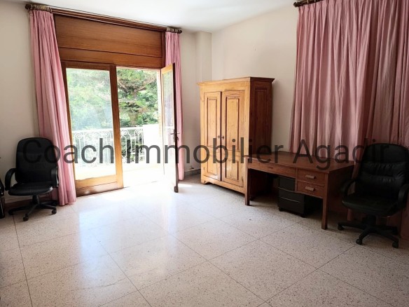 ILLIGH : VASTE VILLA SUR PARCELLE 1500M² PISCINE, VUE MER