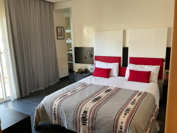 VILLA MODERNE, 4 SUITES, PISCINE