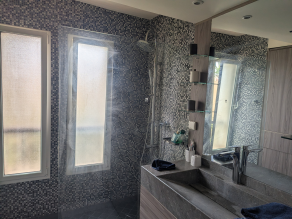 VILLA MODERNE, 4 SUITES, PISCINE