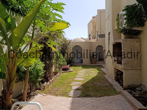 SONABA : villa 4 chambres à louer à l’année ; proche de la mer
