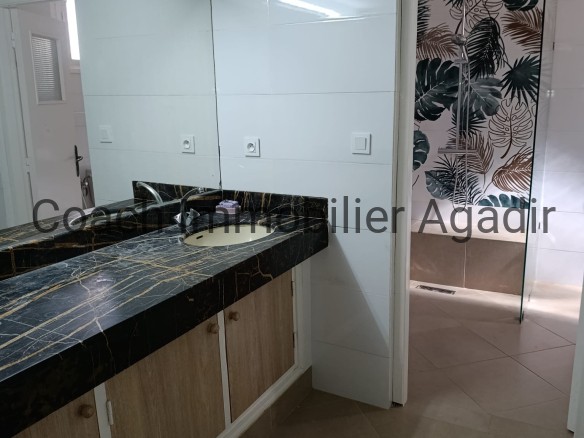 SONABA : villa 4 chambres à louer à l’année ; proche de la mer