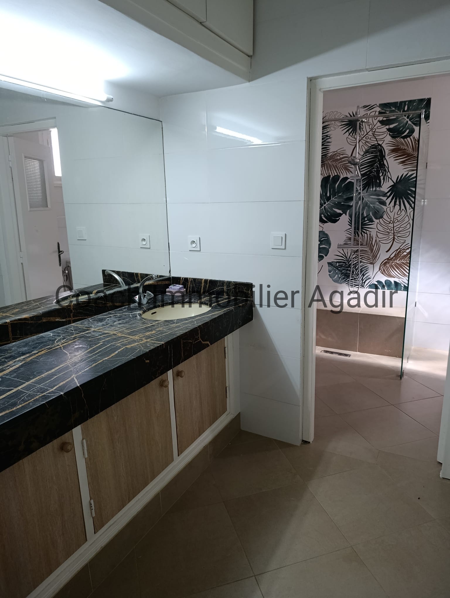 SONABA : villa 4 chambres à louer à l’année ; proche de la mer
