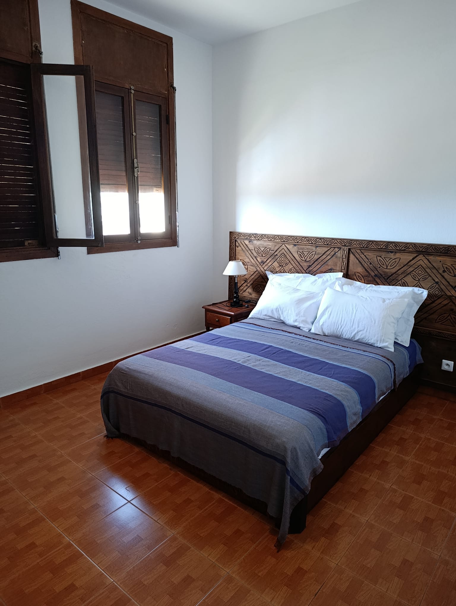 SONABA : villa 4 chambres à louer à l’année ; proche de la mer