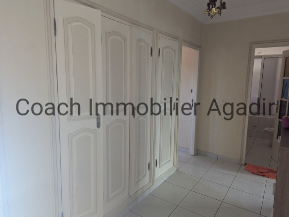 TADDART AGADIR : villa à rafraîchir dans une impasse