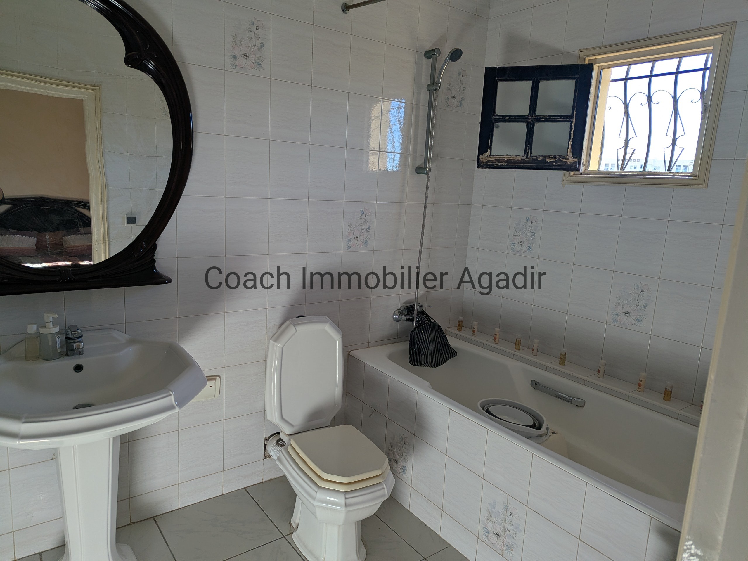 PXL_20260112_105508479 TADDART AGADIR : villa à rafraîchir dans une impasse