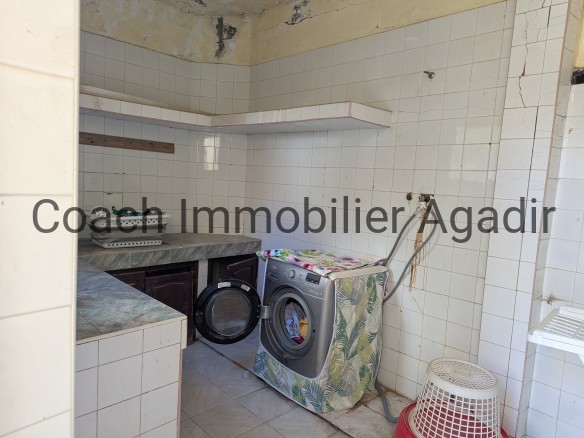 TADDART AGADIR : villa à rafraîchir dans une impasse