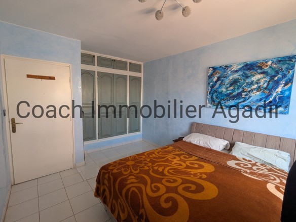 CHARAF AGADIR : villa à rafraîchir ; terrasse de toit vue mer