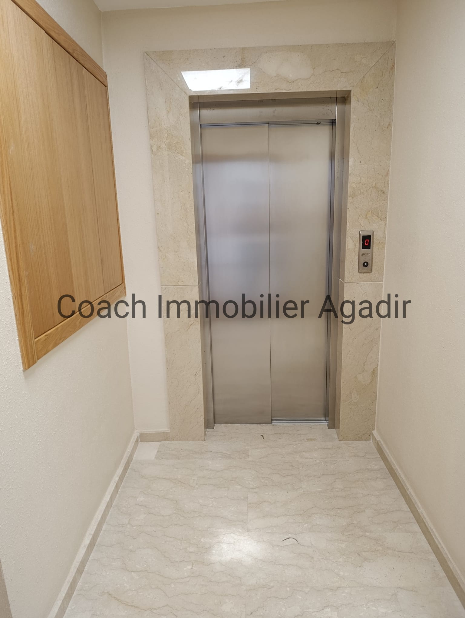 BUREAU MODERNE   49 m² centre ville