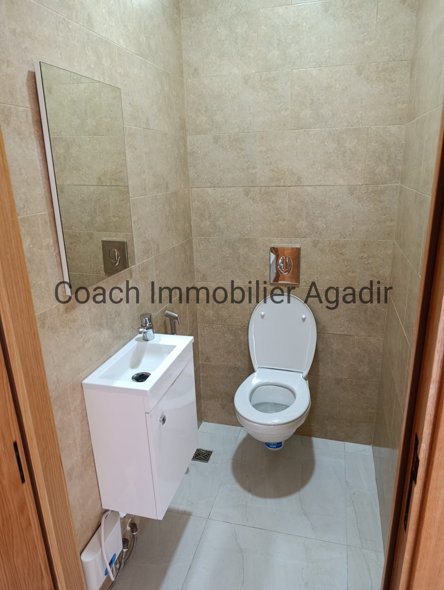 BUREAU MODERNE   49 m² centre ville