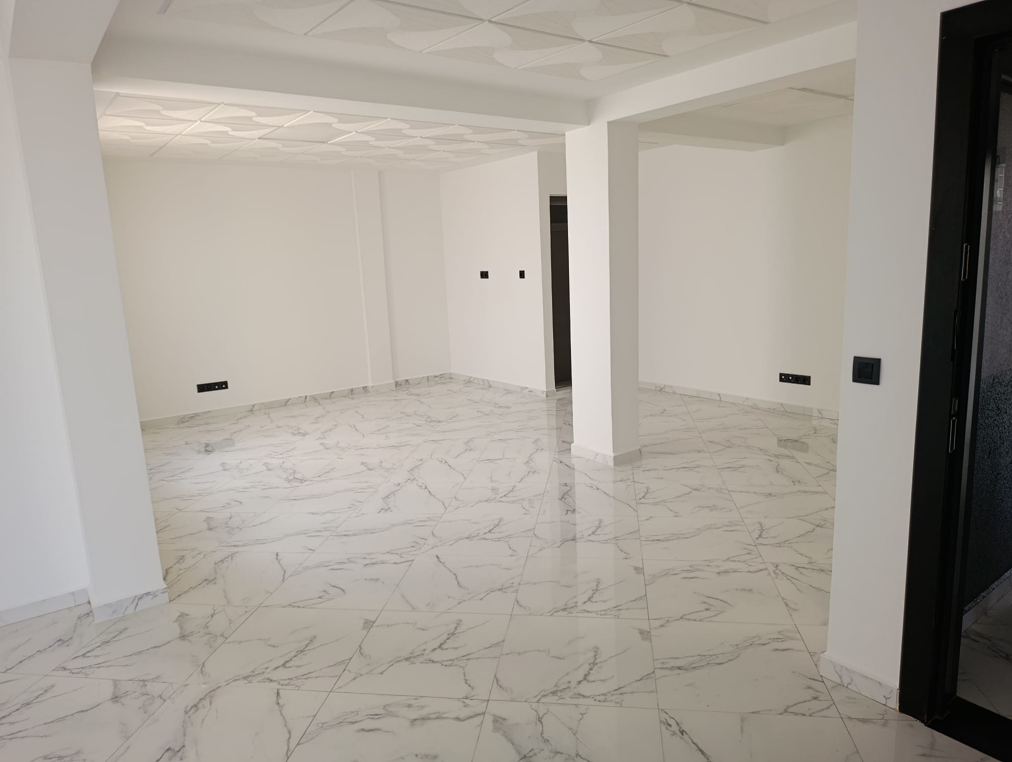 BUREAU MODERNE   70 m² Hay Mohammedy