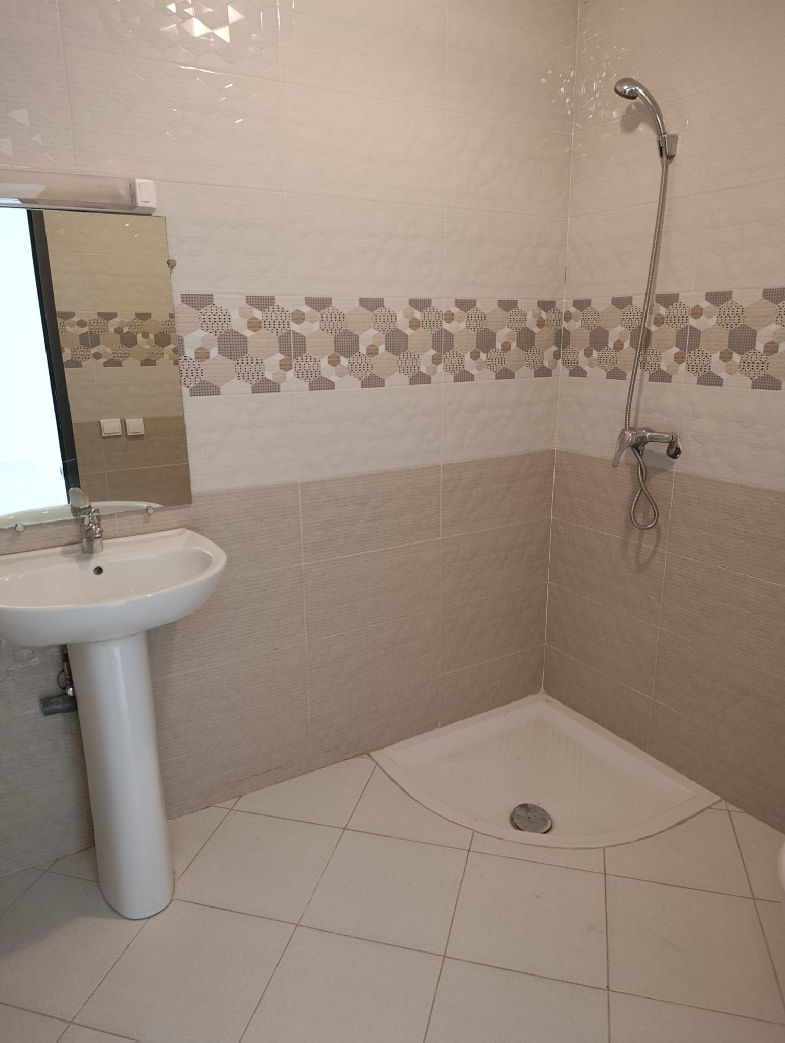 BUREAU MODERNE   70 m² Hay Mohammedy