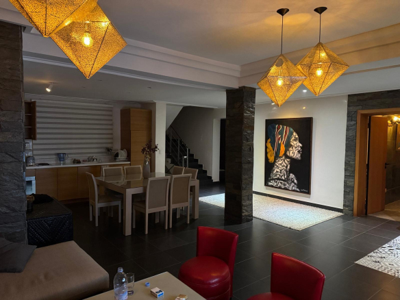 VILLA MODERNE, 4 SUITES, PISCINE